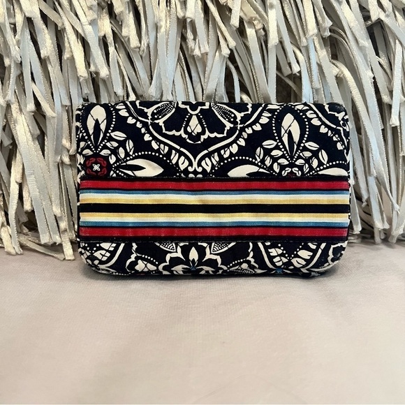 Vera Bradley Handbags - VERA BRADLEY Barcelona One For The Money Wallet Black White Red Quilted Vintage